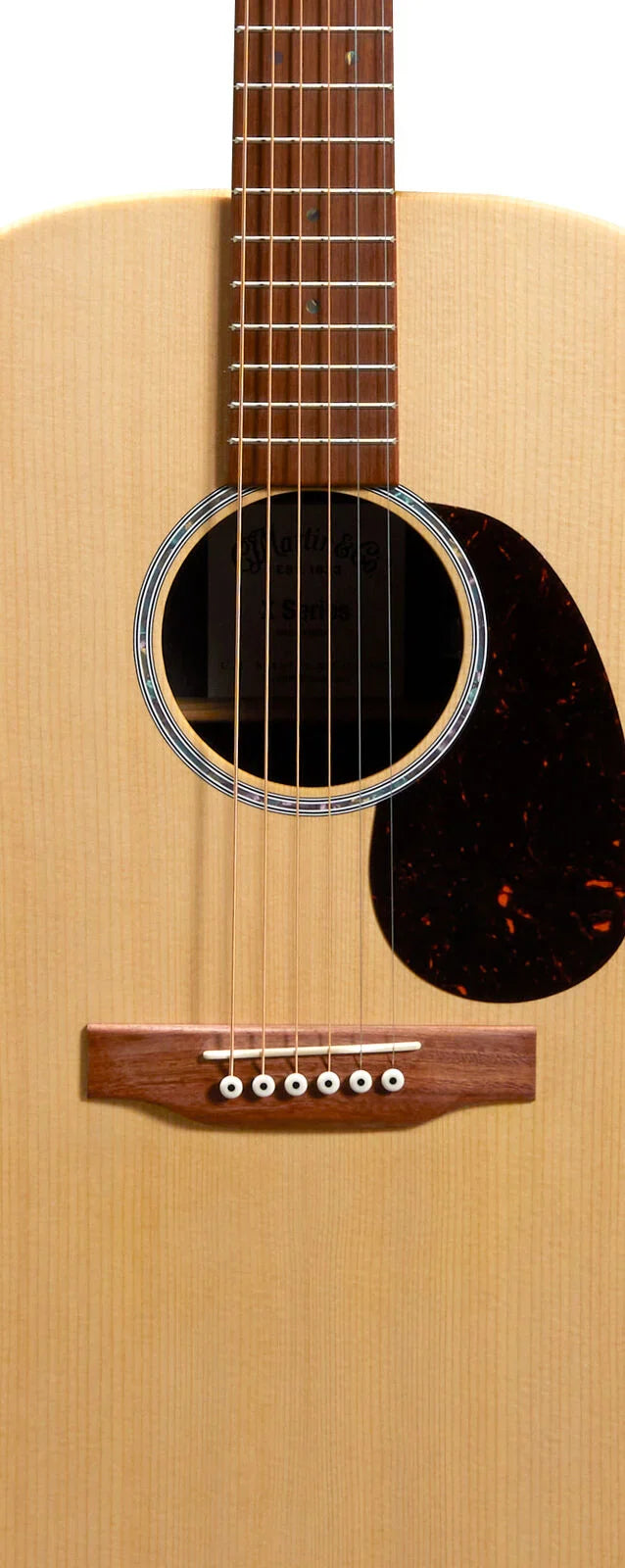 Martin Westerngitarre D-X2E, Mahogany, Remastered mit Tonabnehmer und Gigbag - Musik-Ebert Gmbh