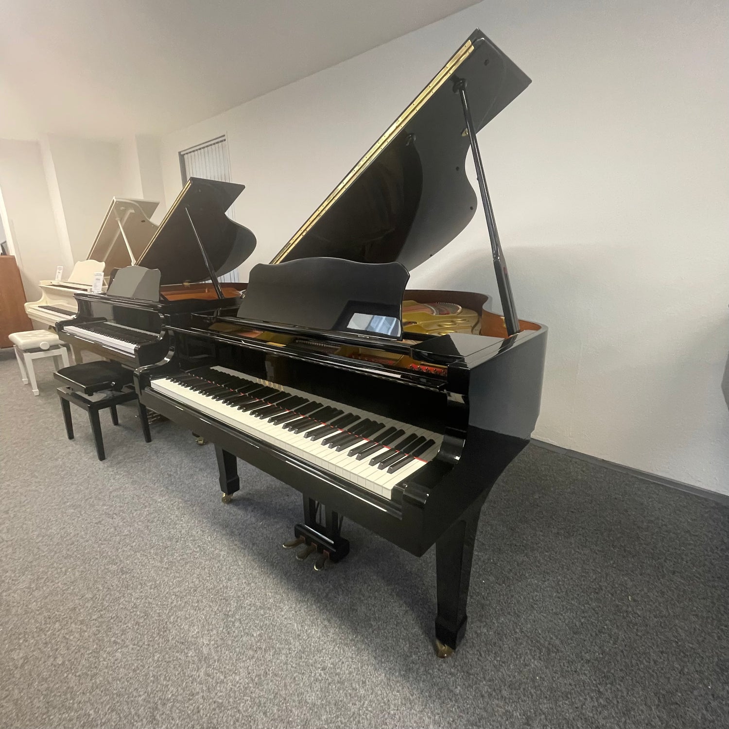 Yamaha Flügel C3 schwarz poliert Bj. 1991 (gebraucht) - Musik-Ebert Gmbh