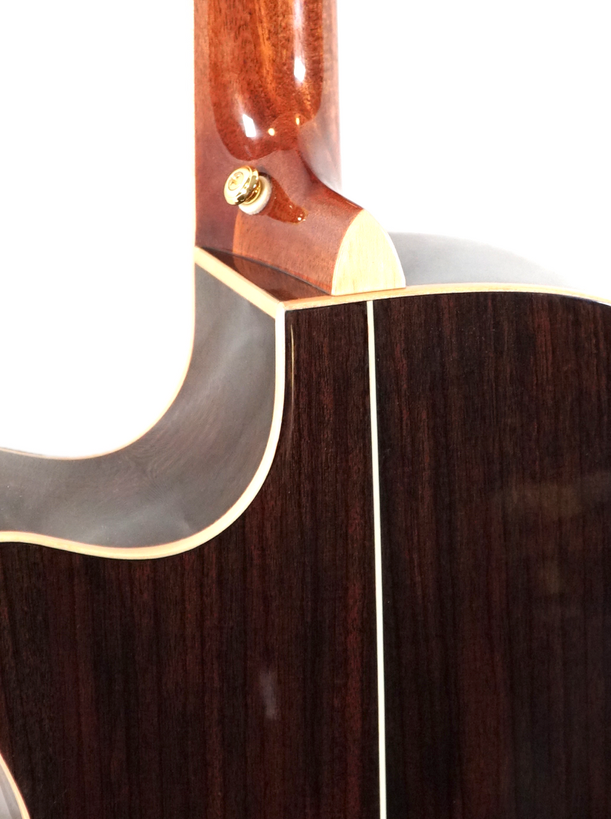 You's Guitars Grand Auditorium Fichte V400CE + Tasche - Musik-Ebert Gmbh