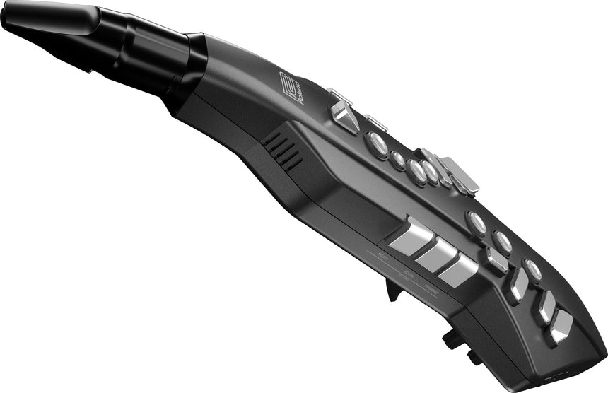 Roland Aerophone GO AE-05 – Ansicht schräg von oben auf Klappen und Bedienelemente
