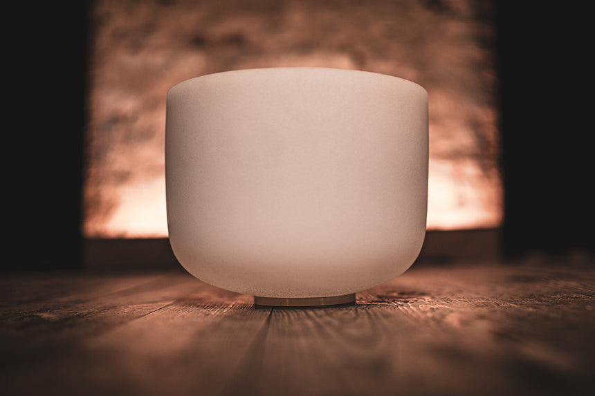MEINL Sonic Energy CSB10F, white frosted – in warm lighting