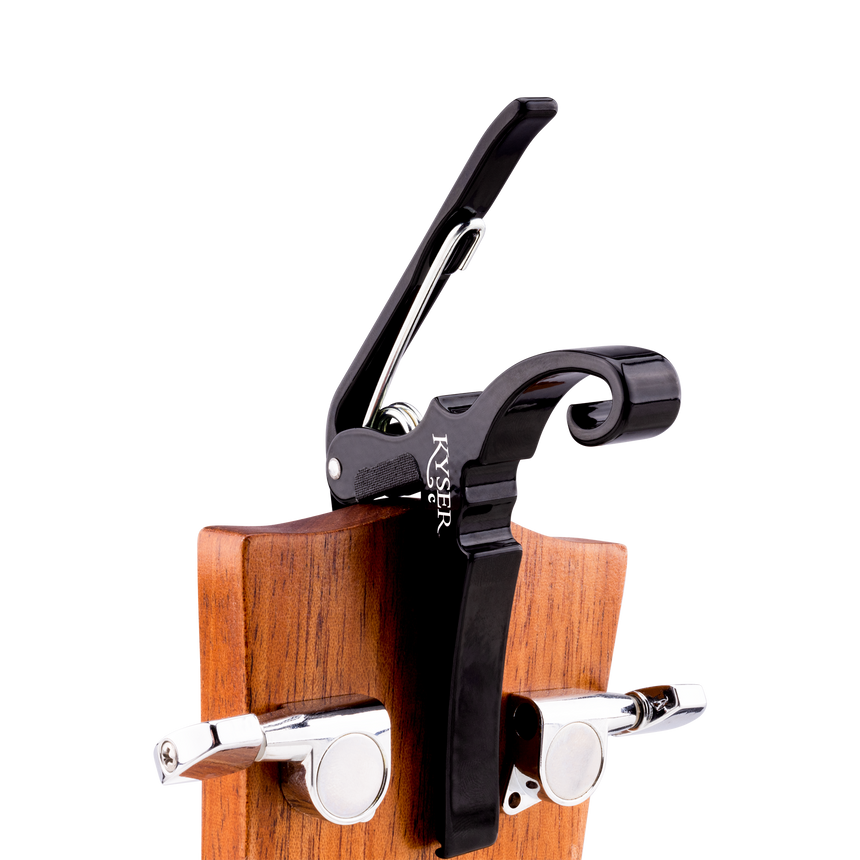 Capodastre Kyser Quick-Change noir pour guitare classique, détail sur le manche