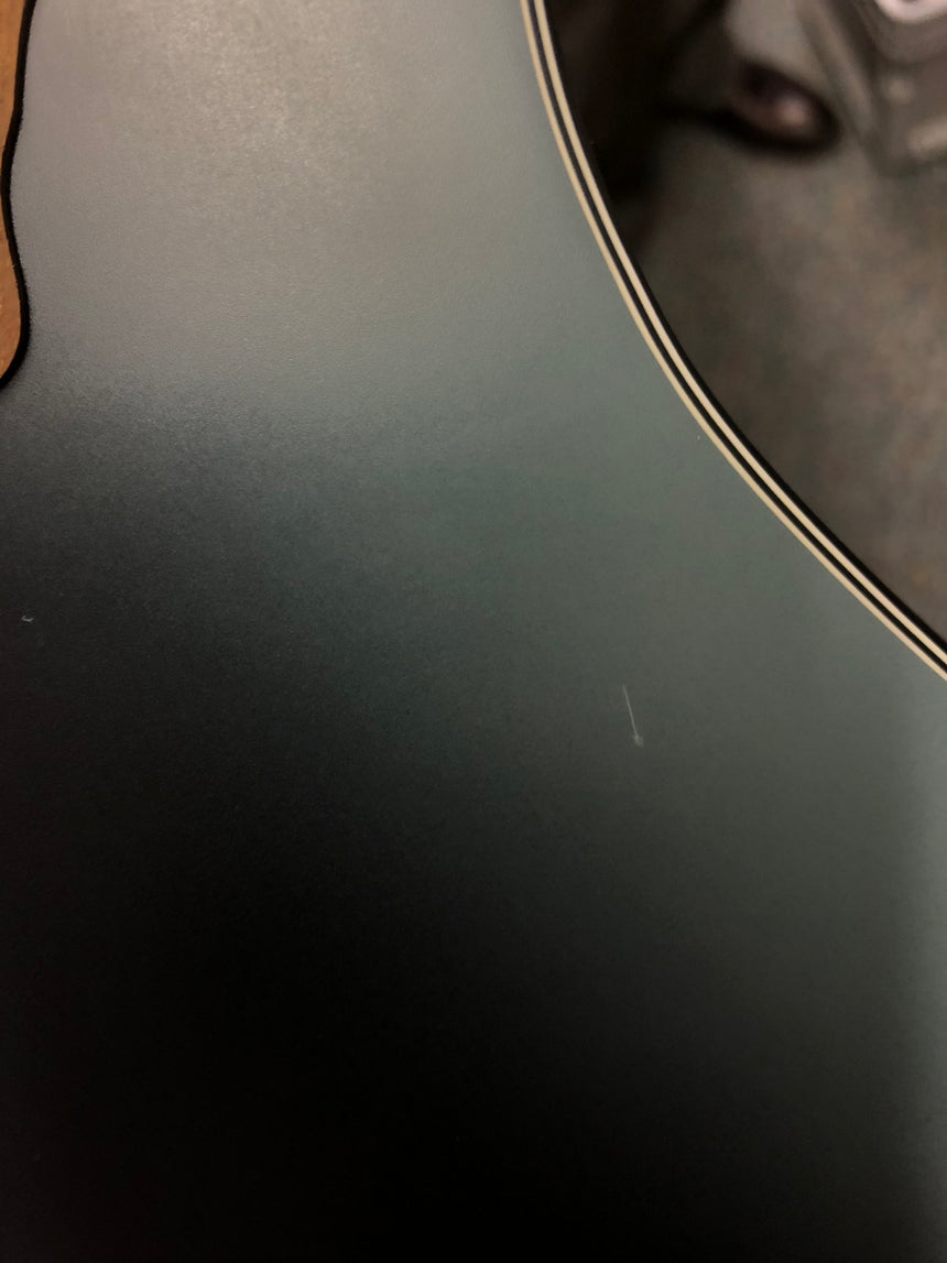 Ovation Celebrity Elite CE44-RBB-G Mid-Cutaway B-Stock 