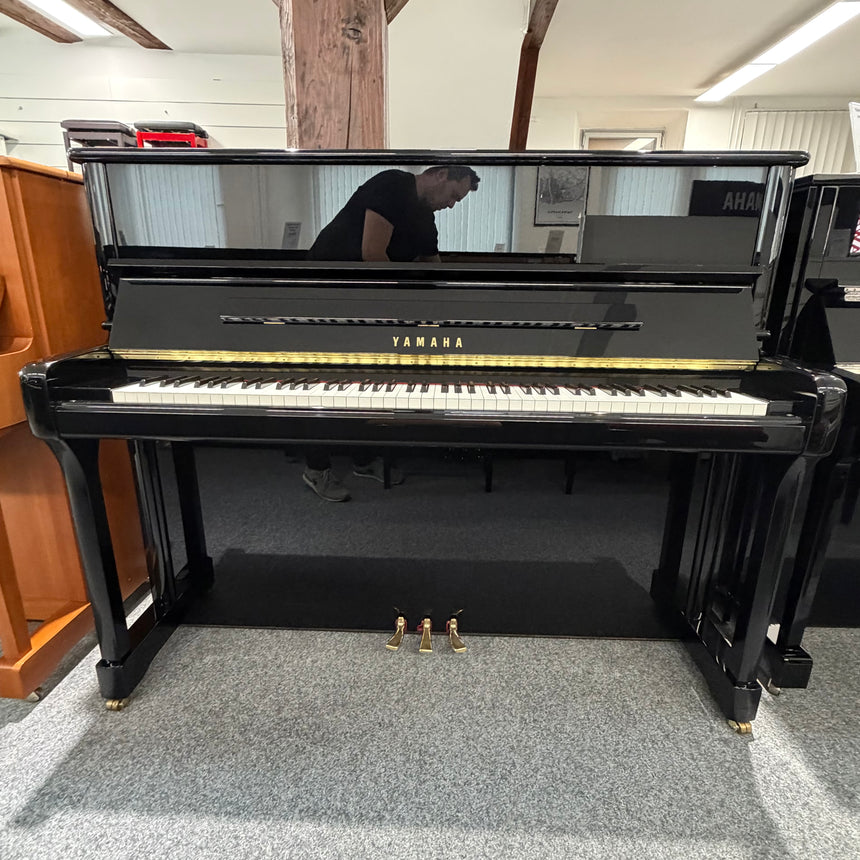 Yamaha Klavier PX 124 G schwarz poliert Occasion, Bj. 2004, Bestzustand made in England das europäische Yamaha Klavier (gebraucht)