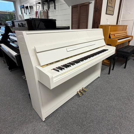 Yamaha M1JR Upright Piano Pre-Owned – Polished White, Year 1986, Made in Japan (Used)