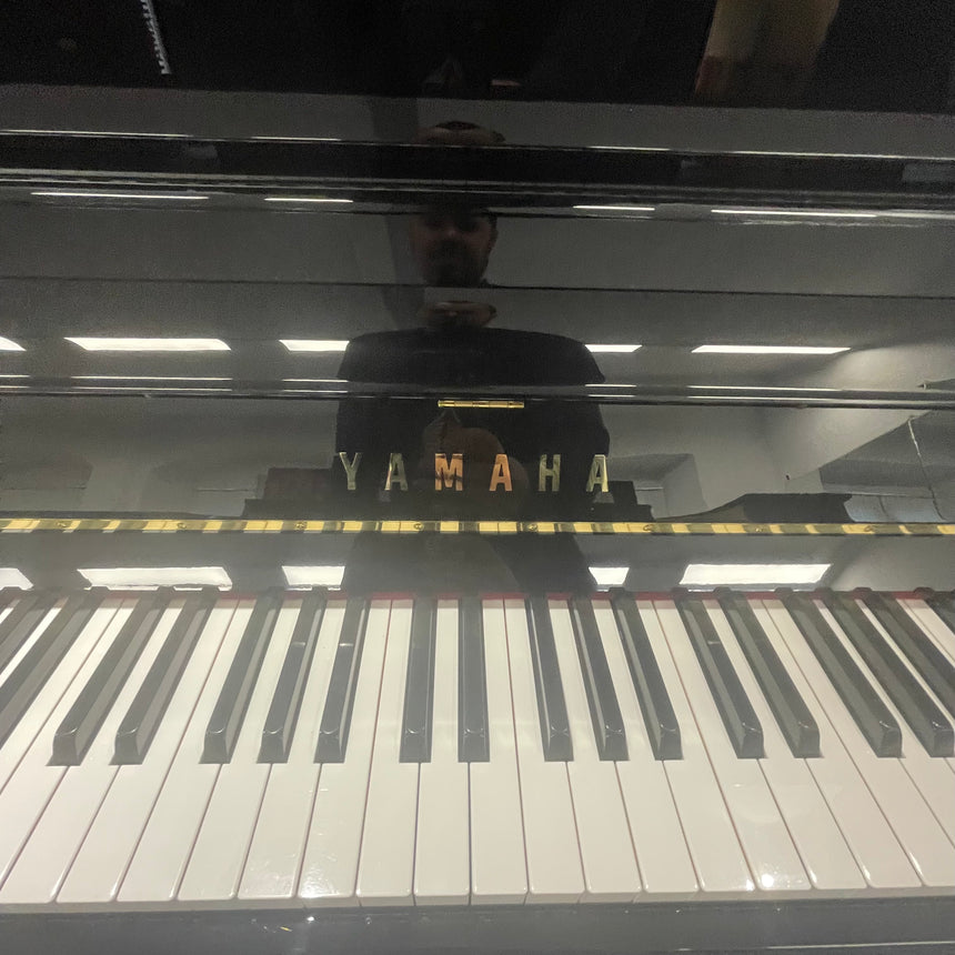 Yamaha Klavier P 121 SG Silent schwarz poliert Occasion Bj. 2010, sehr guter Zustand, neuwertig (gebraucht) - Musik-Ebert Gmbh