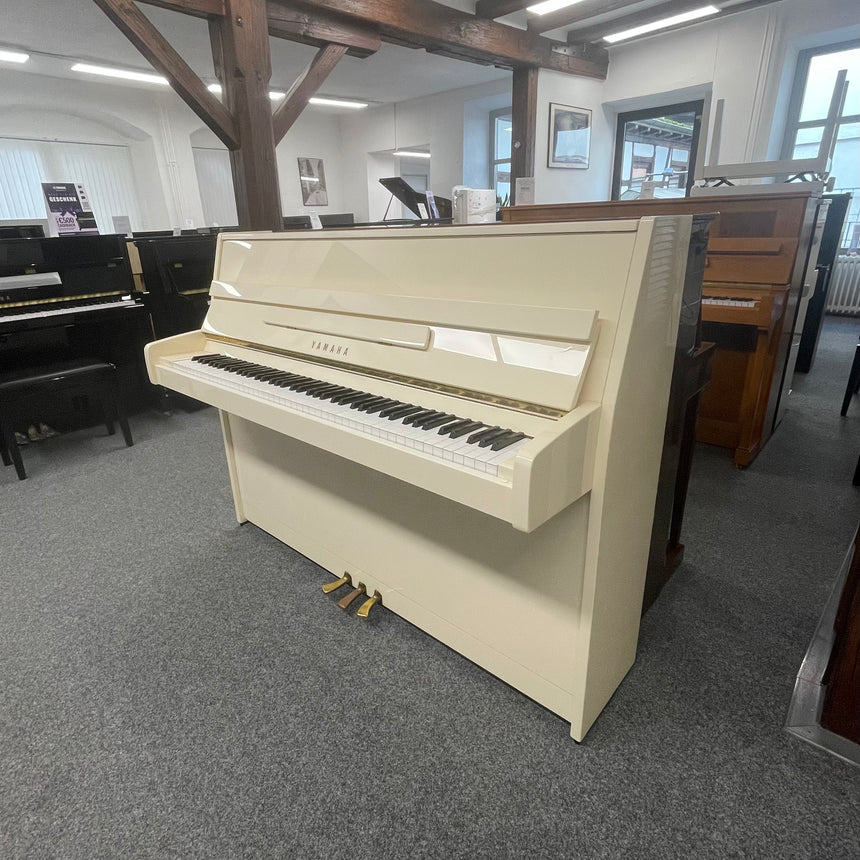 Yamaha Klavier P 112 weiß poliert Occasion sehr guter Zustand, Bj 1998 - schöner Klang, super Spielart (gebraucht) + Klavierbank 🌟🎹