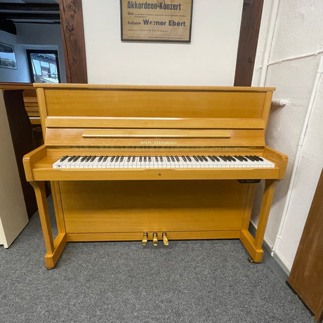 Wilhelm Steinberg Klavier IQ 16 Buche satiniert Occasion m. Quiet System Bj. 2003 Renner Mechanik, Bestzustand (gebraucht)