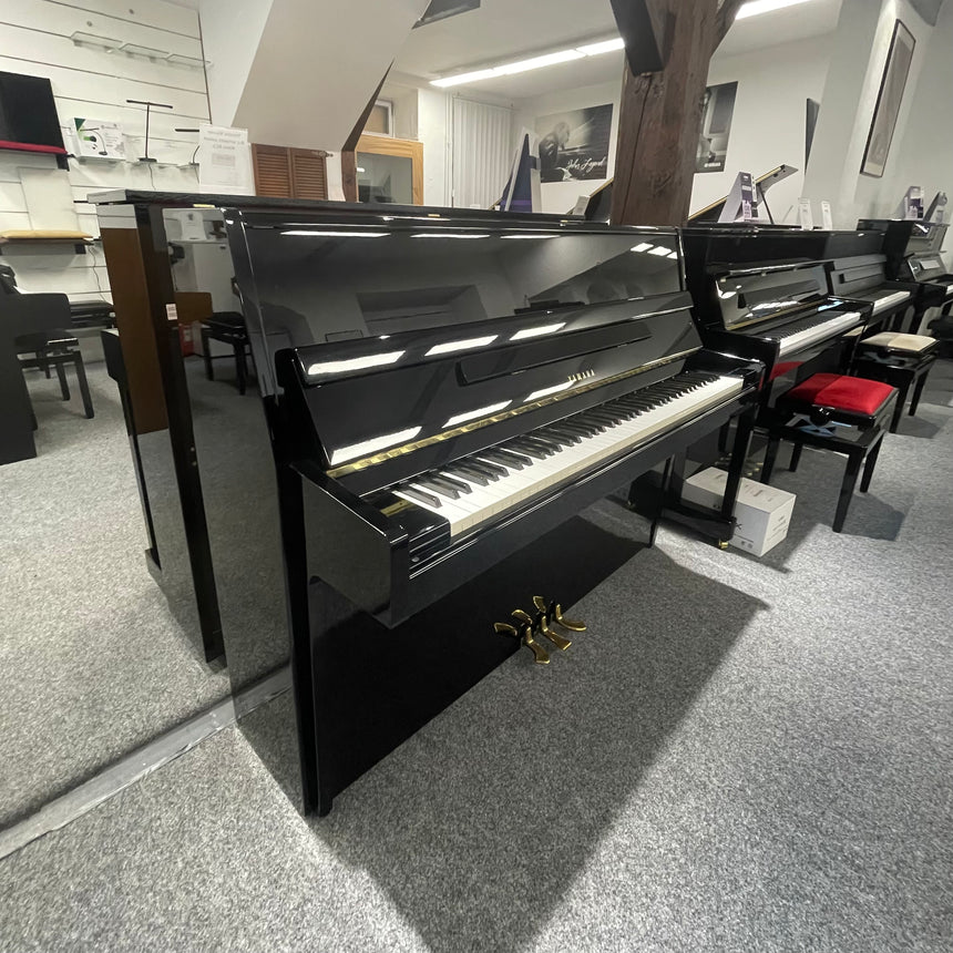 Yamaha Klavier P 2 schwarz poliert Occasion sehr guter Zustand Bj. 1983 original made in Japan (gebraucht)