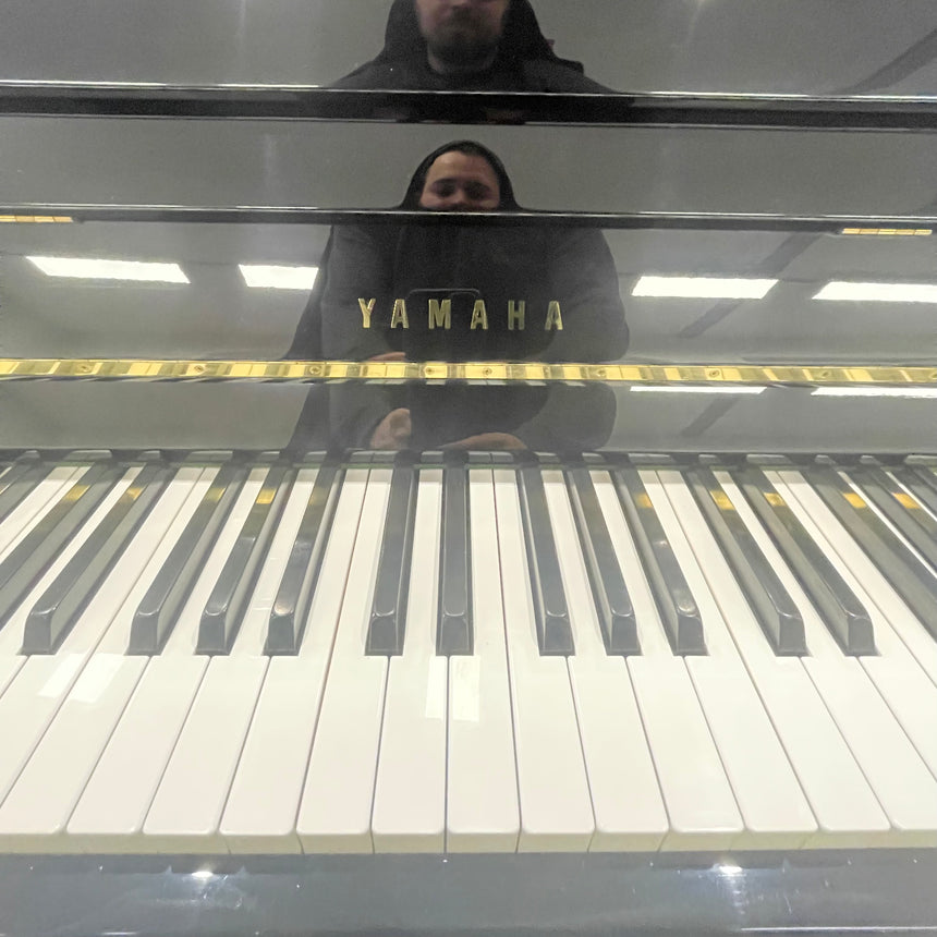 Yamaha Klavier P 2 schwarz poliert Occasion sehr guter Zustand Bj. 1983 original made in Japan (gebraucht)