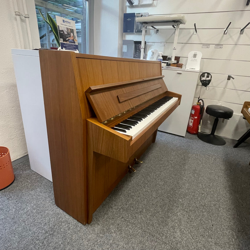 SAUTER Klavier 108 Occasion Nussbaum Bj. 1972, sehr guter Zustand mit Renner Mechanik (gebraucht)