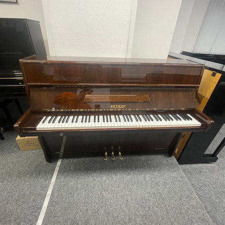 PETROF Klavier 108 M Nussbaum poliert Occasion Bj. 1980 (gebraucht)