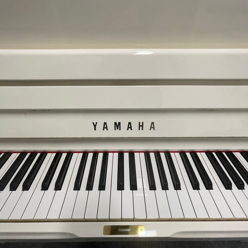 Yamaha SU-118 Klavier weiss poliert (gebraucht)