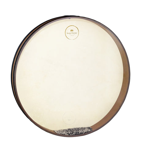 Meinl WD20WB Wave Drum, 20 Zoll, Walnut Brown – Schrägansicht auf weißem Hintergrund
