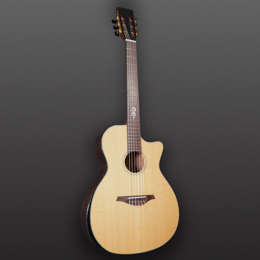 You's Guitar WA25E Crossover Konzertgitarre