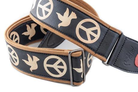 RightOn! Legend Peace & Doves guitar strap in black and beige – pattern, buckle and strap end detail
