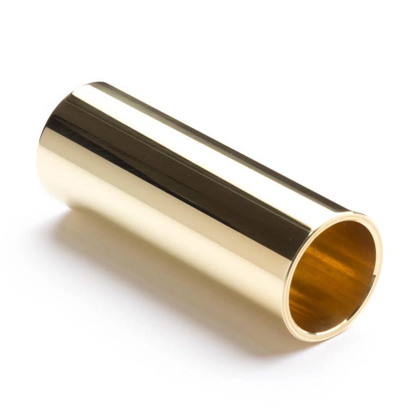 Slide pour guitare Dunlop 222 en laiton poli, vue en biais avec ouverture visible