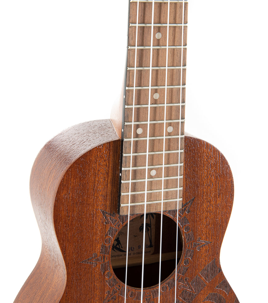 GEWA Manoa soprano ukulele Inca, natural sapele – engraving close-up