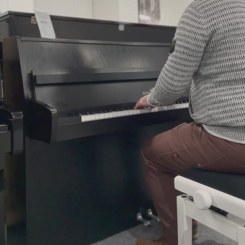 W.Schimmel Klavier 112/5 schwarz matt/Chrom Occasion Bj. 1980, sehr guter Zustand Renner Mechanik (gebraucht)