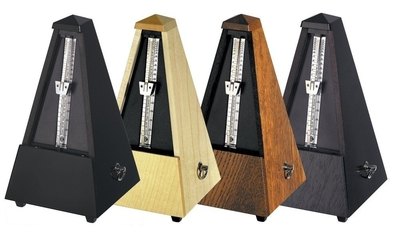 Wittner Analog Metronom  pyramidenförmig mit Holzgehäuse - Musik-Ebert Gmbh